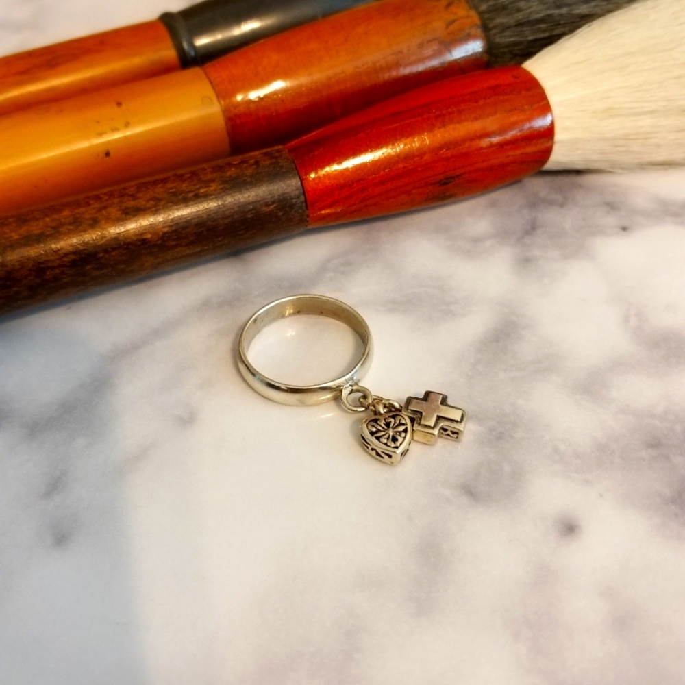 S(925)  2 Charm Dangle Ring